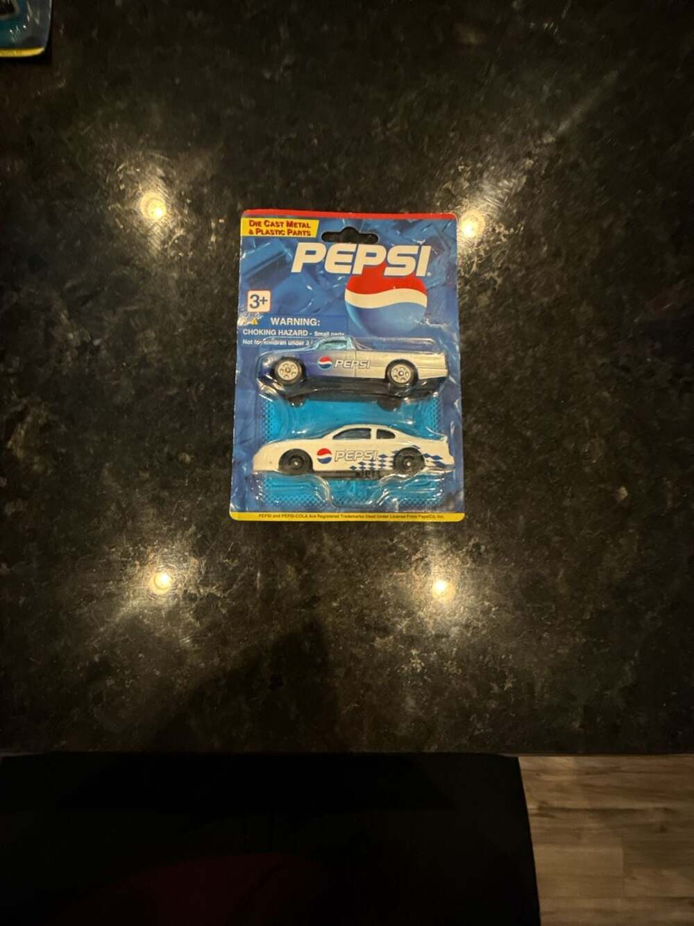 Golden Wheel Pepsi Die Cast Metal & Plastic Parts 2-Pack Truck and Car
